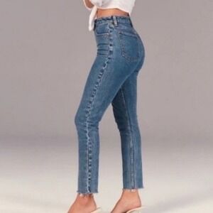 Abercrombie & Fitch Curve Love The Skinny High Rise Jean Raw Hem Size 0R or 25